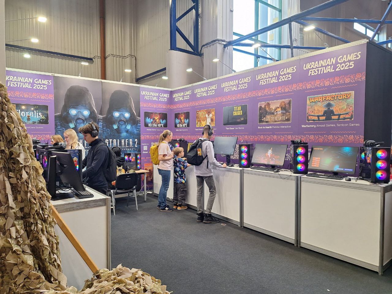 UGF стенд на GameOn 2025